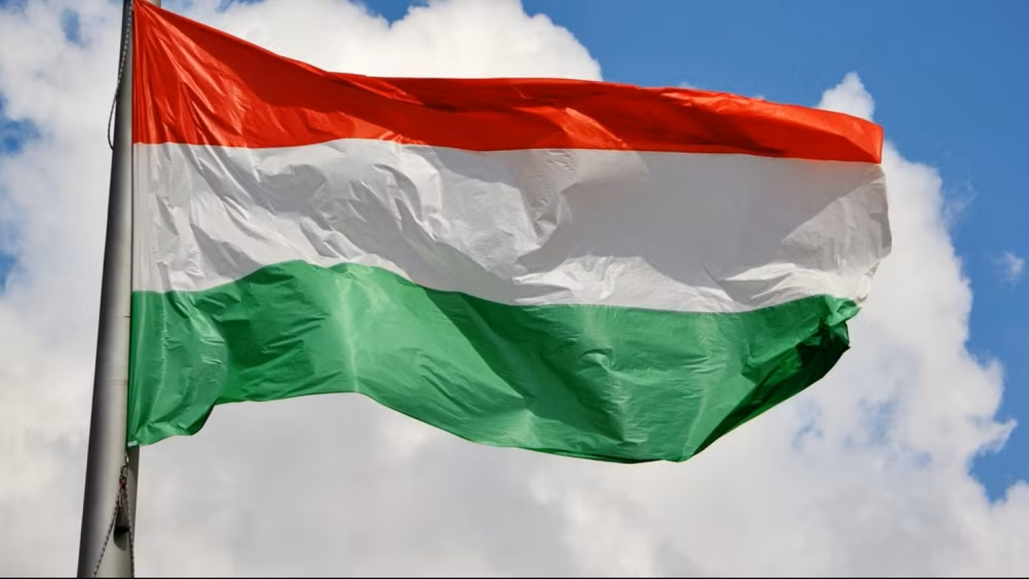 Điện mừng kỷ niệm Quốc khánh Hungary