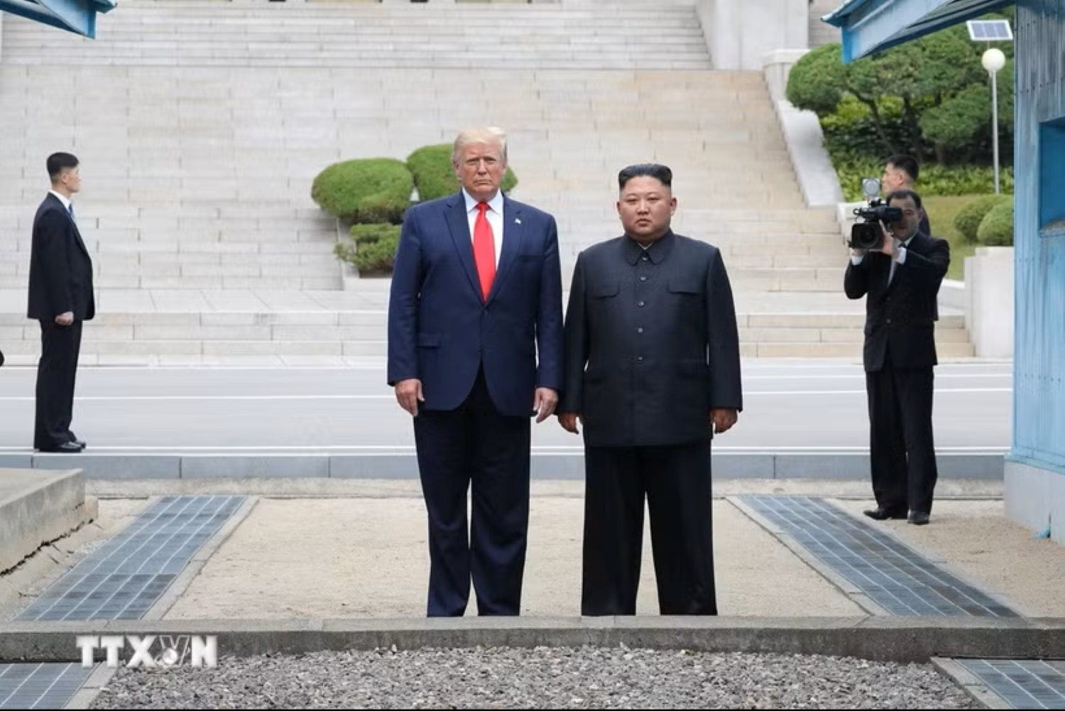 Tổng thống Mỹ thông báo sẽ gặp nhà lãnh đạo Triều Tiên Kim Jong Un