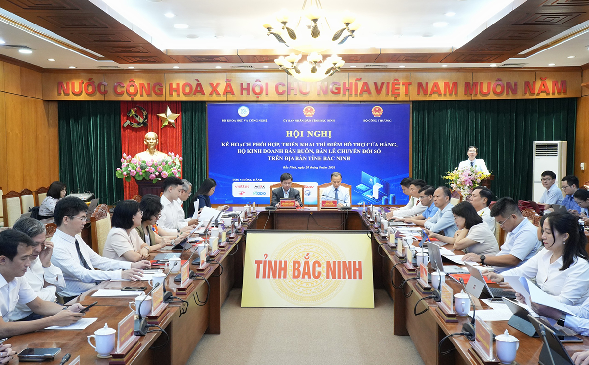 Thứ trưởng Bộ KH&CN Bùi Hoàng Phương: Đưa chuyển đổi số đến từng cửa hàng, hộ kinh doanh