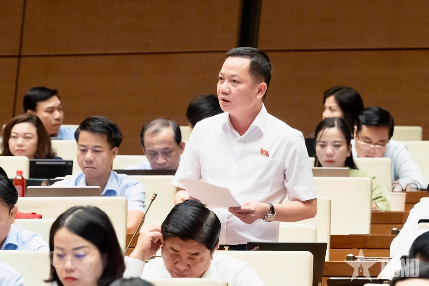 Đại biểu Quốc hội đề nghị cắt giảm thực chất các thủ tục kinh doanh bất động sản