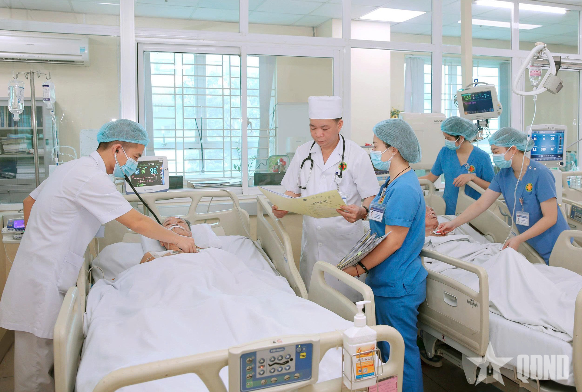 Đại tá, BSCK2 Hà Duy Dương và cái “tâm” với người bệnh