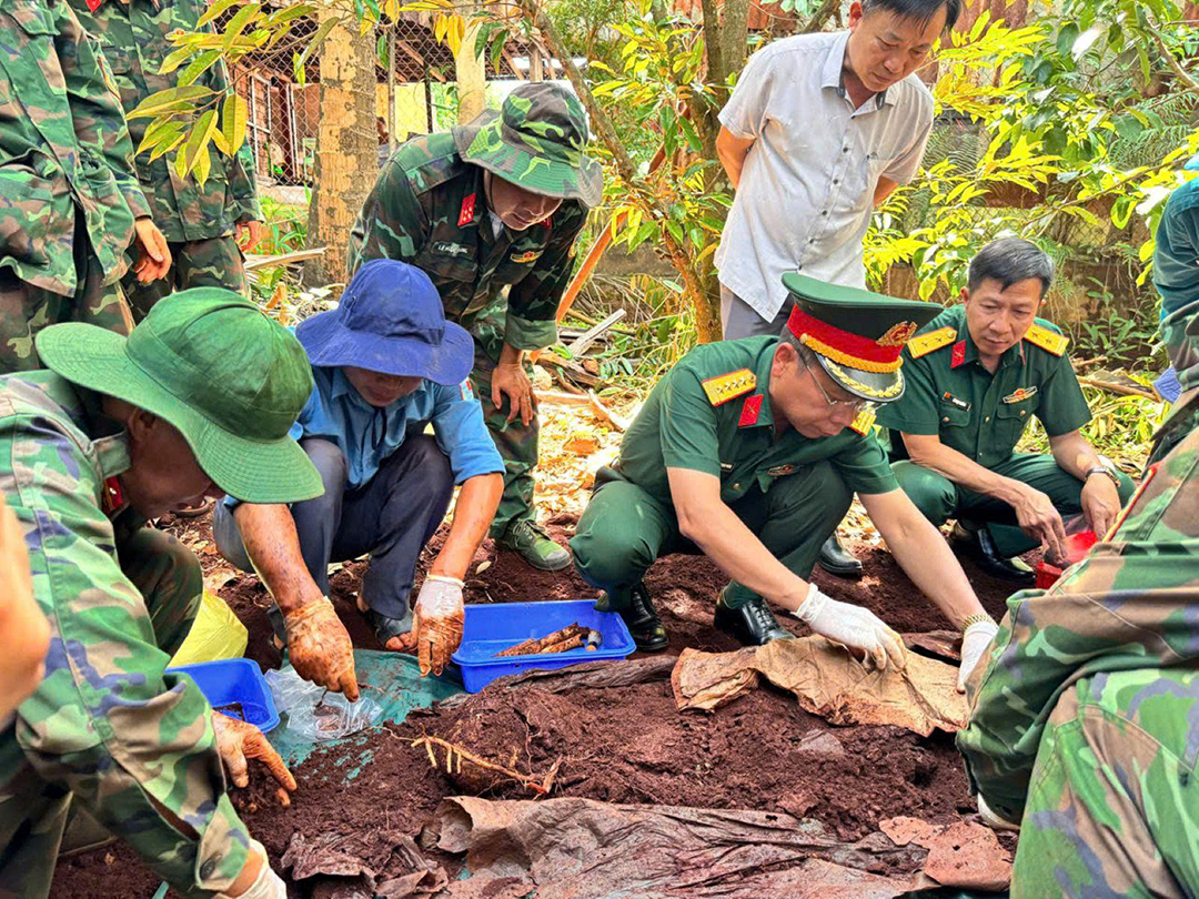 Đội K76 (Bộ CHQS TP Đồng Nai) tìm kiếm, quy tập thêm 2 hài cốt liệt sĩ

