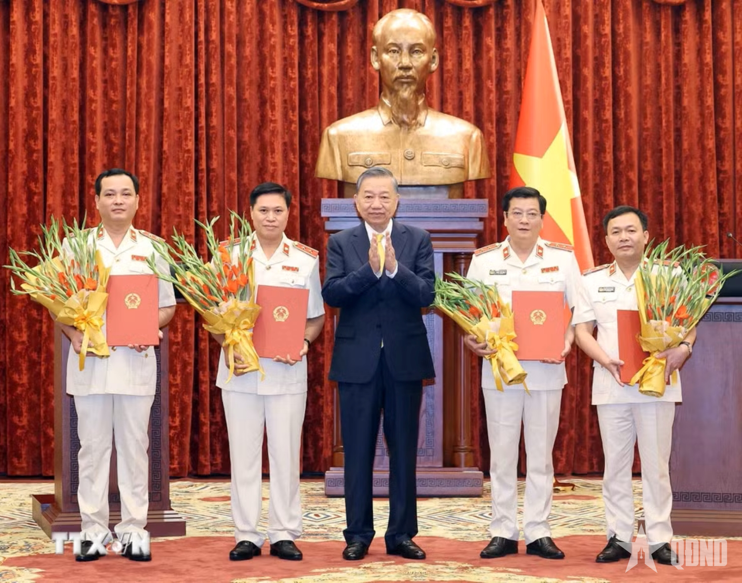 Tổng Bí thư, Chủ tịch nước Tô Lâm trao quyết định bổ nhiệm 4 kiểm sát viên Viện Kiểm sát nhân dân tối cao