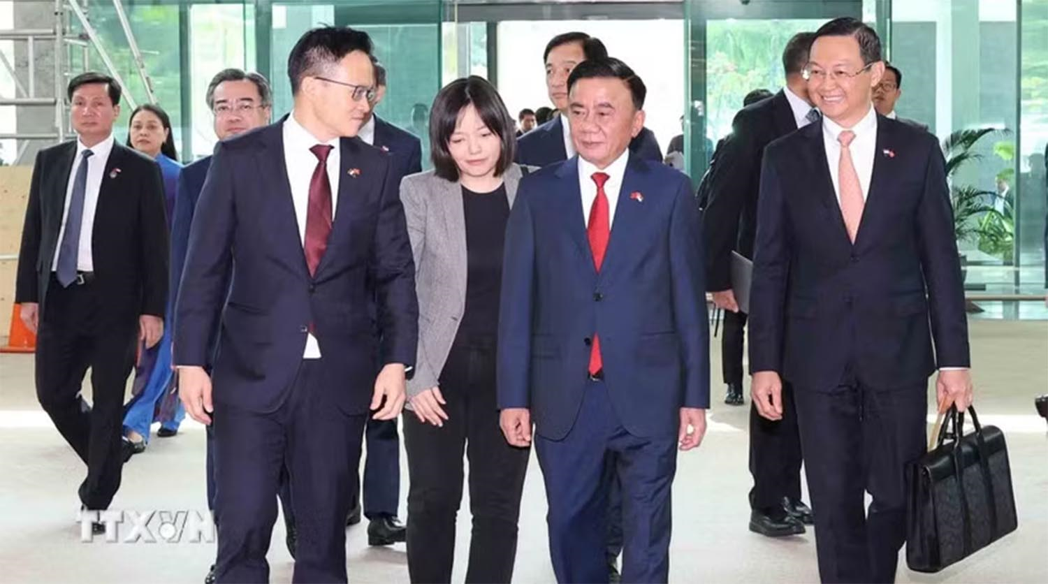 Thường trực Ban Bí thư Trần Cẩm Tú kết thúc tốt đẹp chuyến thăm chính thức Singapore
