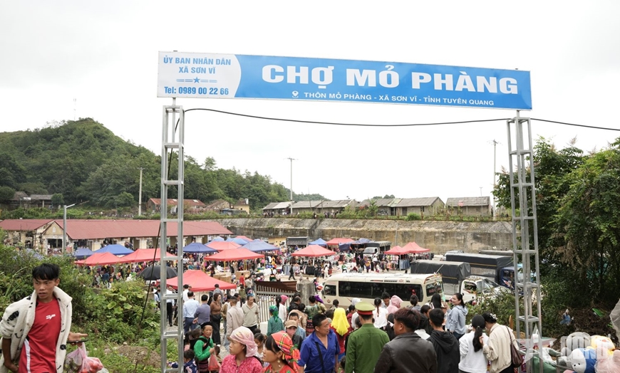 Mua Thị Và - Trưởng thôn người Mông gieo niềm tin nơi biên cương Tuyên Quang