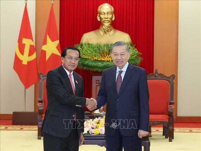 Tổng Bí thư, Chủ tịch nước Tô Lâm: Luôn dành ưu tiên cao nhất cho việc củng cố, phát triển quan hệ Việt Nam - Lào