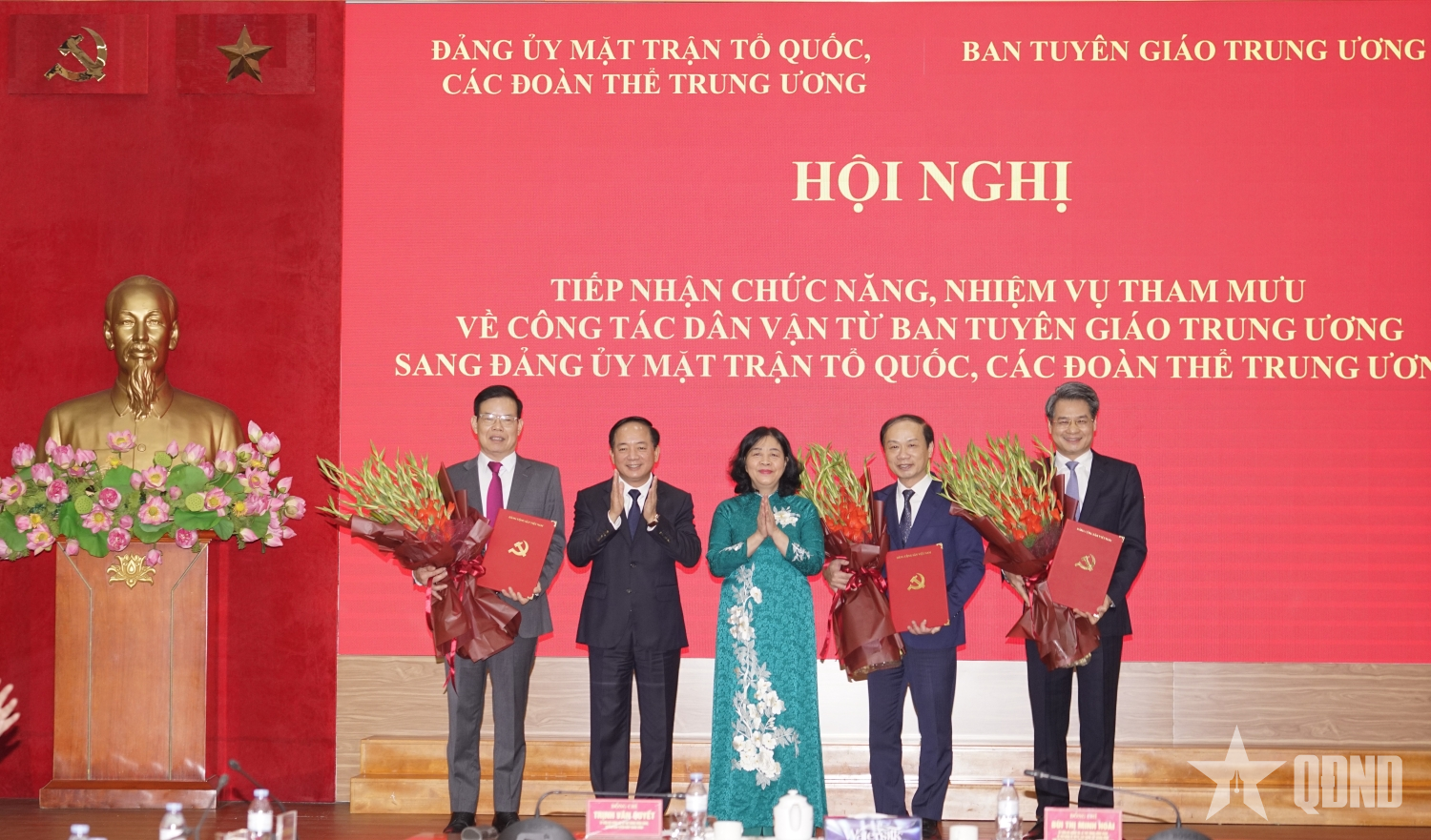 Đảng ủy Mặt trận Tổ quốc, các đoàn thể Trung ương tiếp nhận chức năng, nhiệm vụ về công tác dân vận