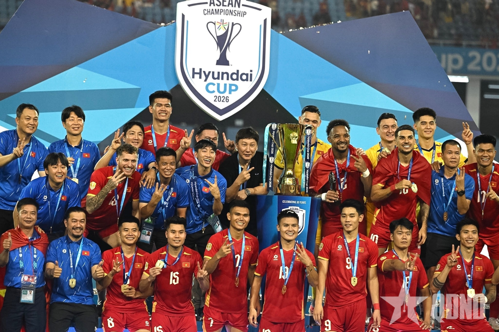 Thủ tướng Lê Minh Hưng gửi thư chúc mừng Đội tuyển Bóng đá Việt Nam