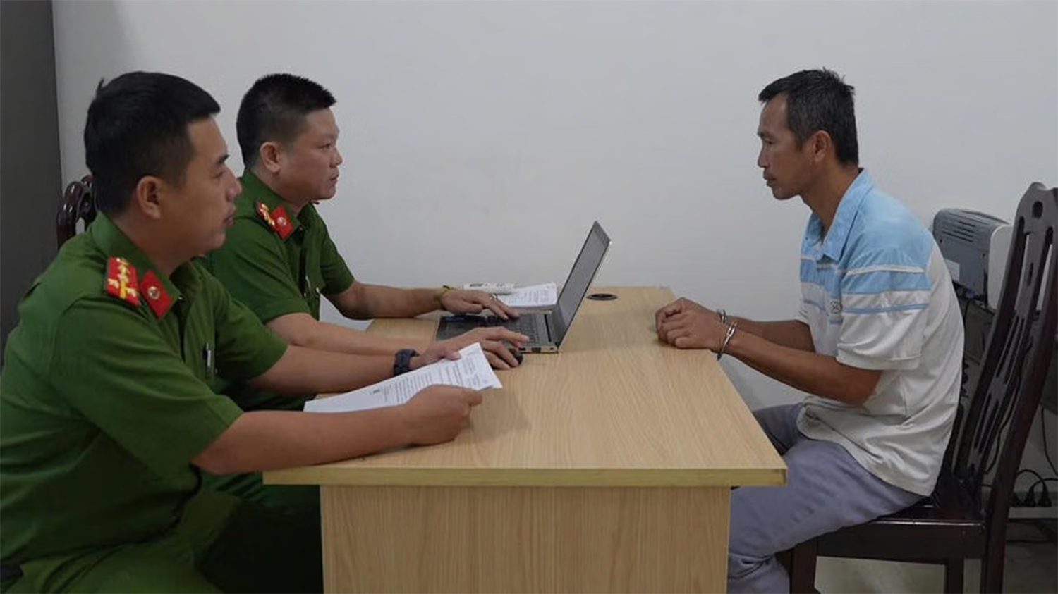  Pháp luật và cuộc sống: Lừa đảo bán đất cho nhiều người