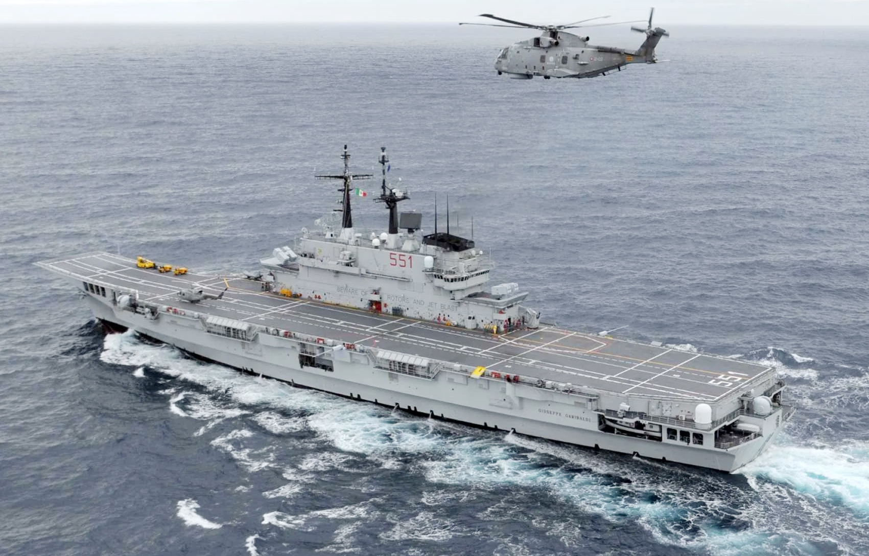Quân sự thế giới hôm nay (27-8): Indonesia chốt thời gian đưa vào biên chế tàu sân bay đầu tiên

