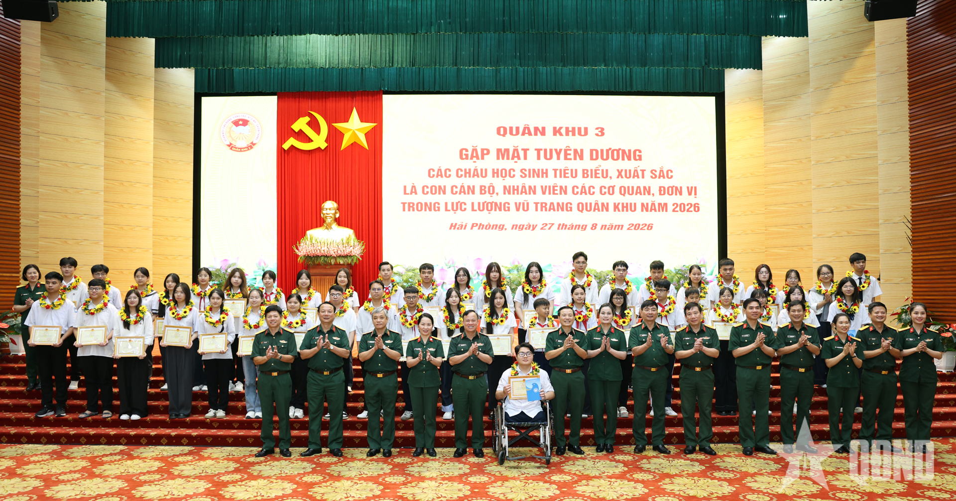 Quân khu 3: Gặp mặt tuyên dương các cháu học sinh tiêu biểu, xuất sắc