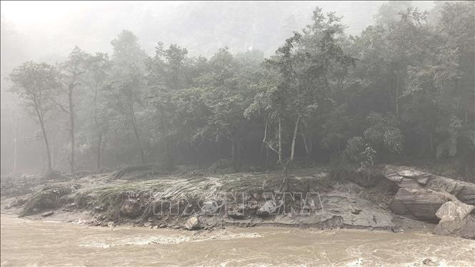 Việt Nam gửi điện thăm hỏi Trung Quốc và Nepal về thiên tai