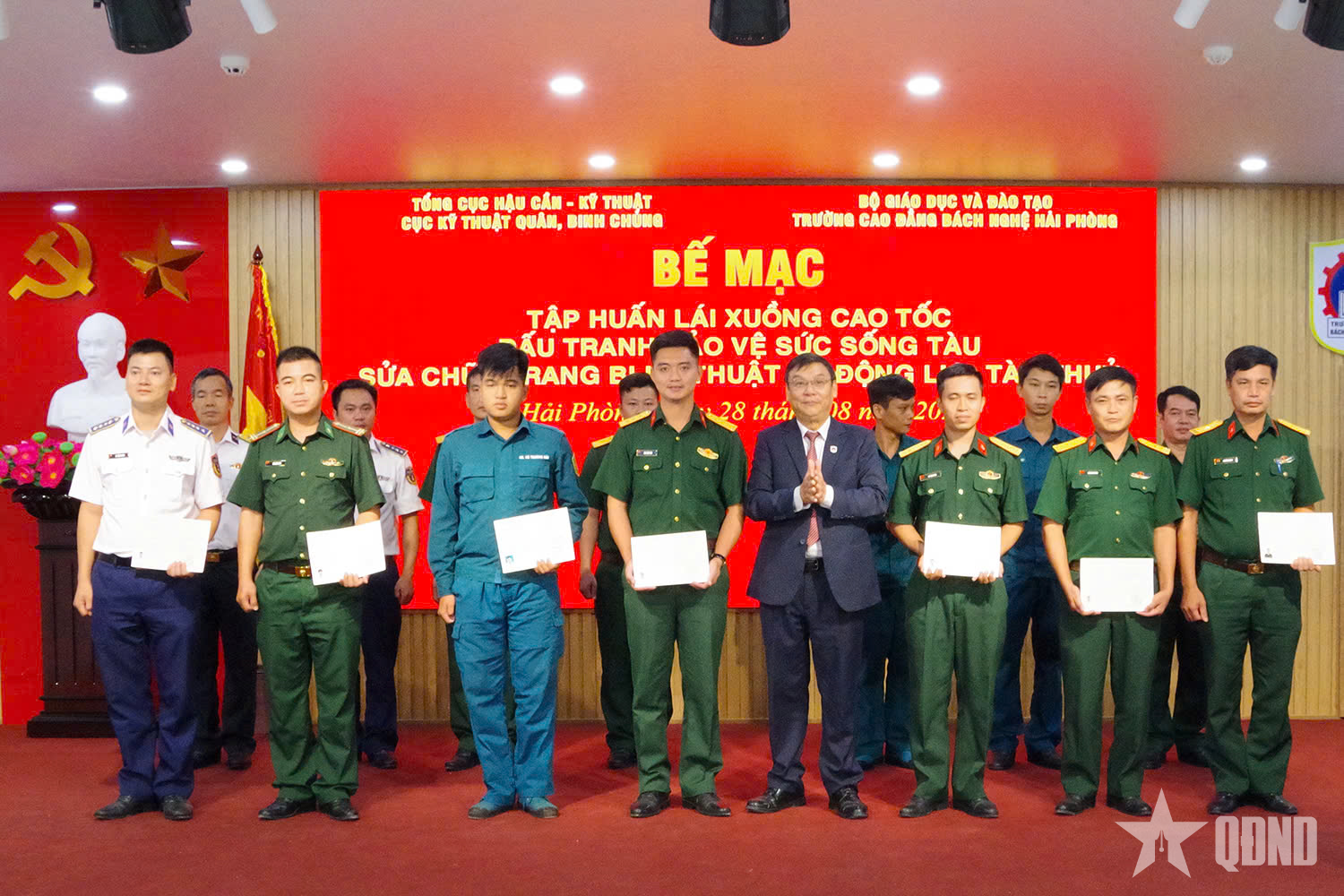 Bế mạc các lớp tập huấn chuyên ngành tàu thuyền