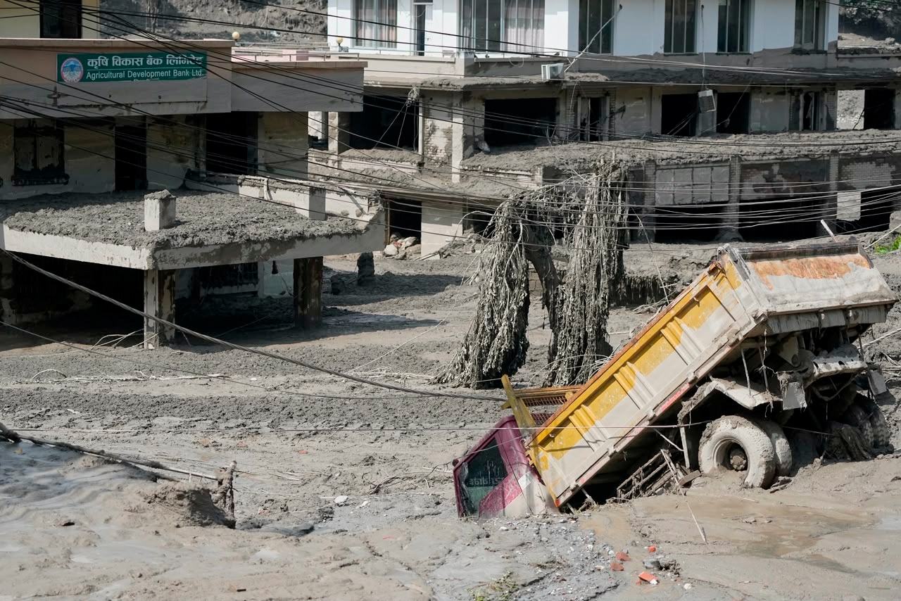 Lũ quét tại Nepal và Trung Quốc: Không có công dân Việt Nam trong danh sách