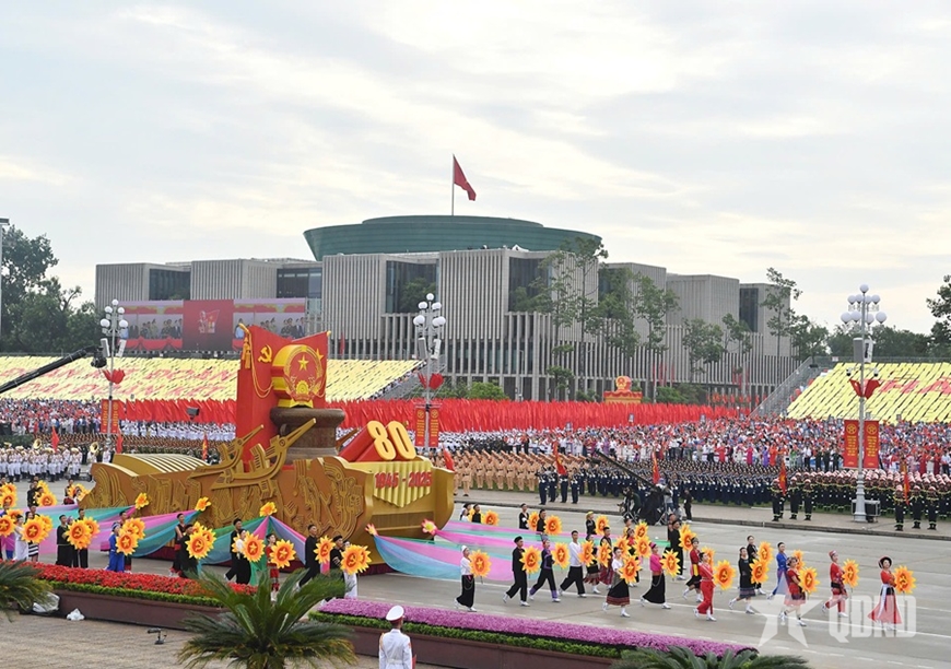 Tiếng ngày xưa và cả tiếng mai sau...