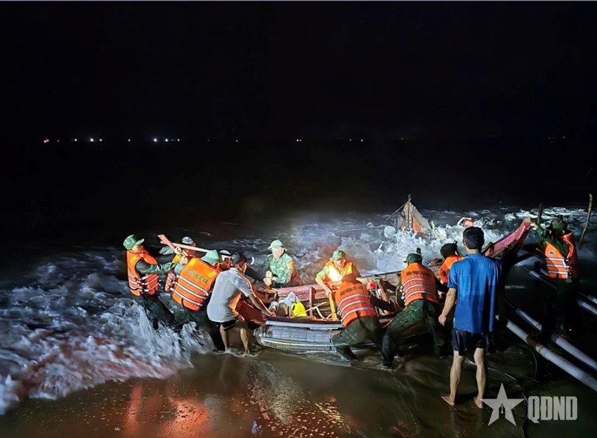 Hướng dẫn gần 51.000 phương tiện tránh trú bão