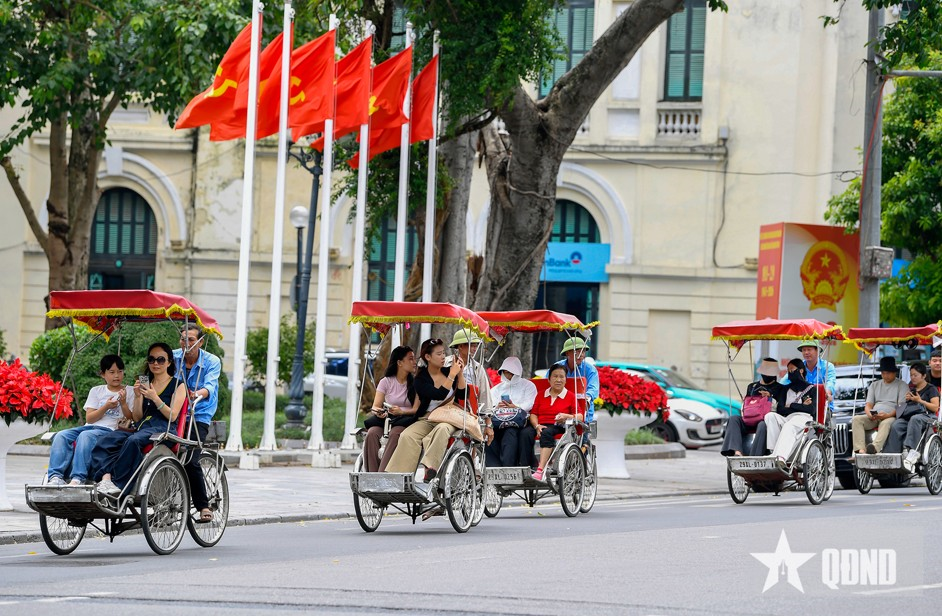 Thời tiết hôm nay (3-9): Bão số 5 đi ra ngoài Biển Đông; miền Bắc nắng nóng