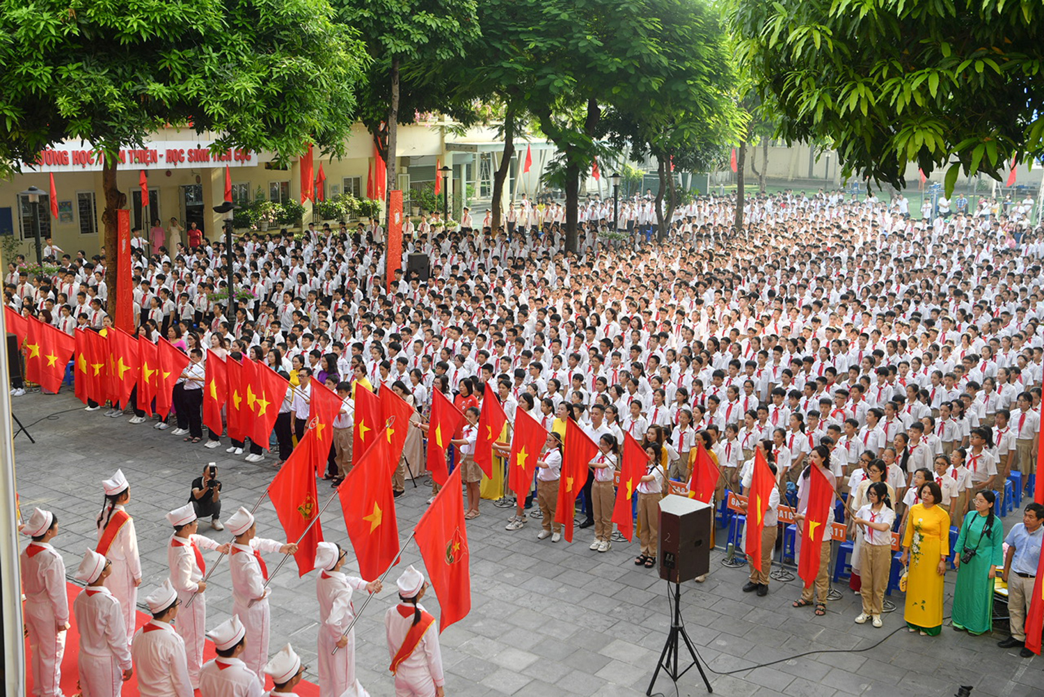 Học và thi nghiêm túc, trung thực