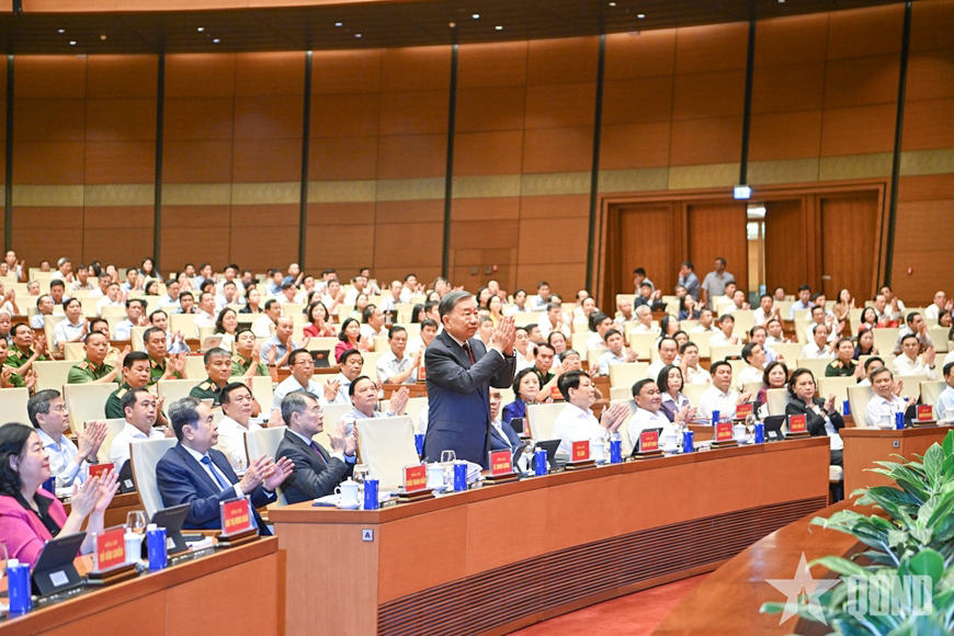 Hội nghị toàn quốc nghiên cứu, học tập, quán triệt và triển khai thực hiện một số Nghị quyết, Chỉ thị của Bộ Chính trị