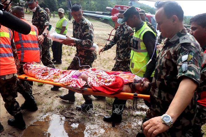 Lũ quét tại Nepal và Trung Quốc: Cứu sống 2 công nhân thủy điện sau 10 ngày mắc kẹt