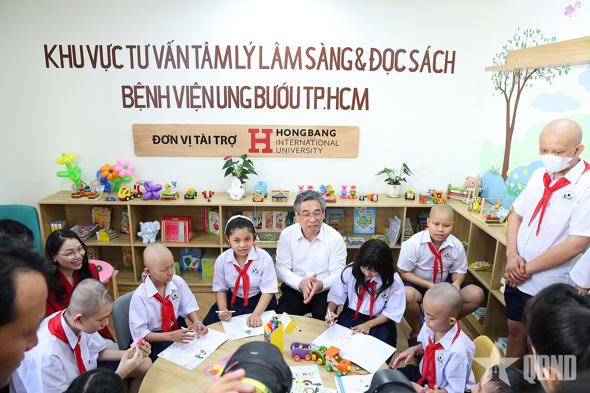 TP Hồ Chí Minh: Khai giảng các lớp học đặc biệt, tiếp sức bệnh nhi điều trị dài ngày