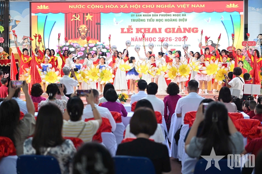Bản tin tổng hợp tuần: Học sinh cả nước hân hoan đón năm học mới 2026-2027