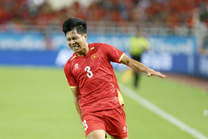 Tin thể thao (8-9): Messi và Ronaldo sẽ khoác chung màu áo