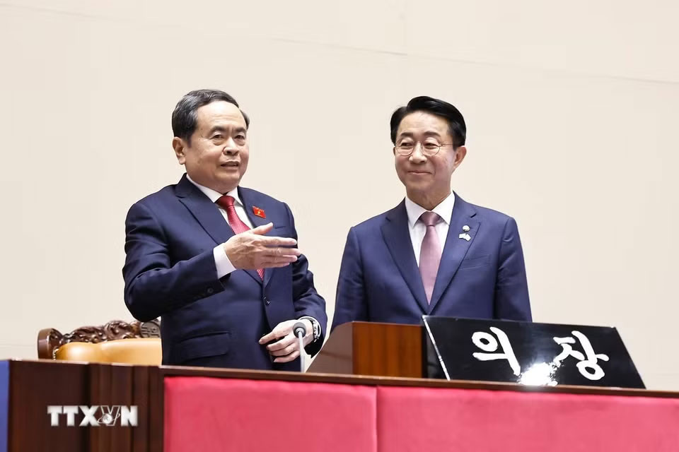 Cộng hưởng thế mạnh