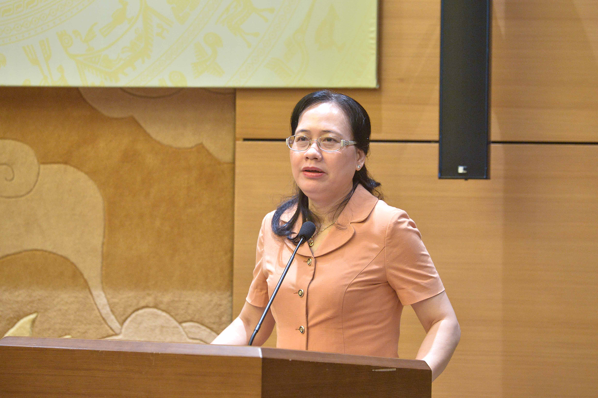 Bổ nhiệm lại Phó chủ nhiệm Văn phòng Quốc hội Nguyễn Thị Thúy Ngần