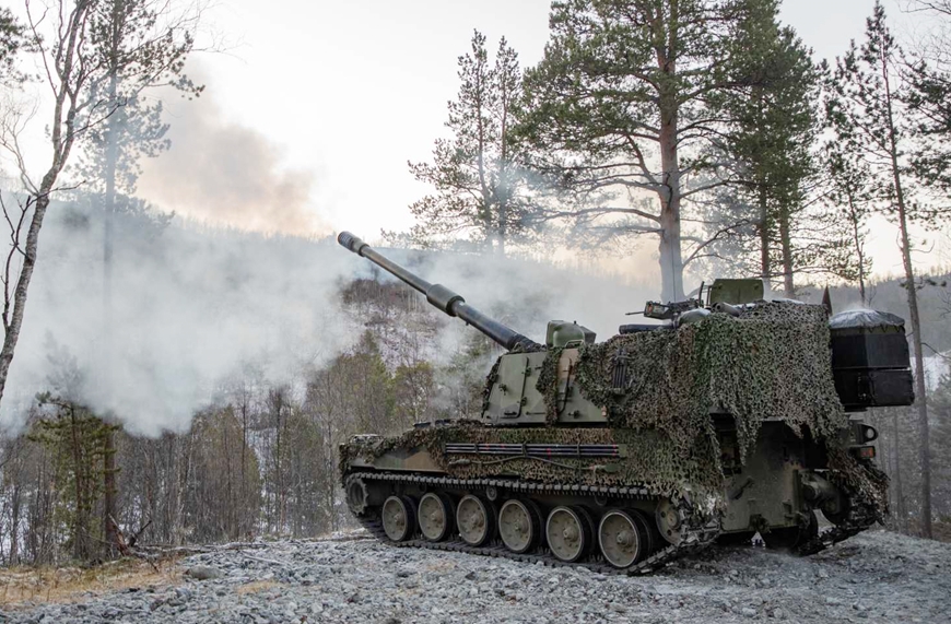 Quân sự thế giới hôm nay (9-9): Thụy Điển có sư đoàn pháo phản lực HIMARS đầu tiên