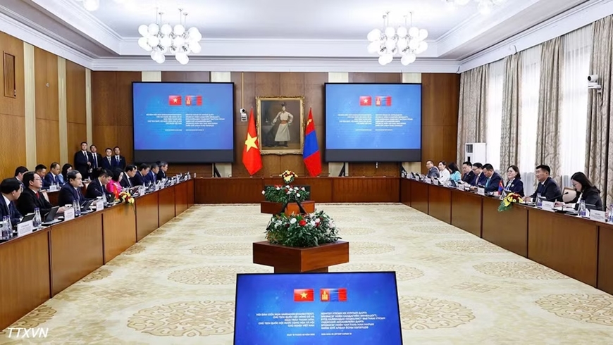 Quốc hội Việt Nam - M&ocirc;ng Cổ tăng cường vai tr&ograve; cơ quan lập ph&aacute;p trong hỗ trợ th&uacute;c đẩy kết nối hai nền kinh tế