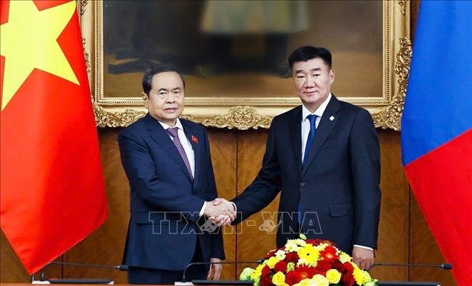 Quốc hội Việt Nam - M&ocirc;ng Cổ tăng cường vai tr&ograve; cơ quan lập ph&aacute;p trong hỗ trợ th&uacute;c đẩy kết nối hai nền kinh tế