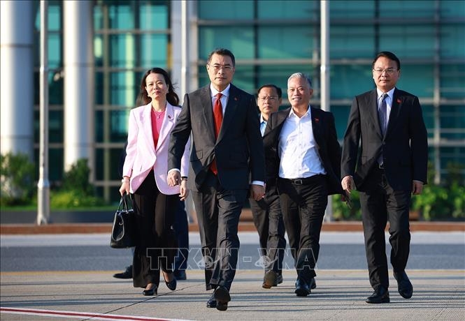 Thủ tướng Lê Minh Hưng lên đường tham dự Hội nghị thượng đỉnh BRICS lần thứ 18