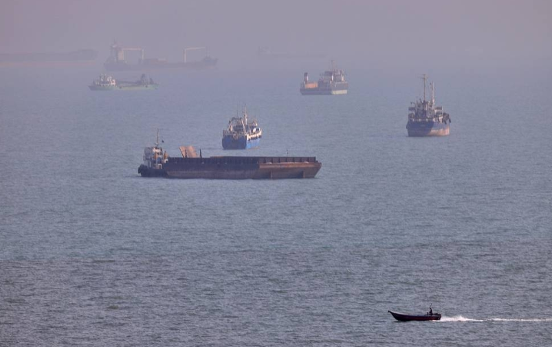 Iran và Oman nhất trí về tuyến hàng hải mới qua eo biển Hormuz

