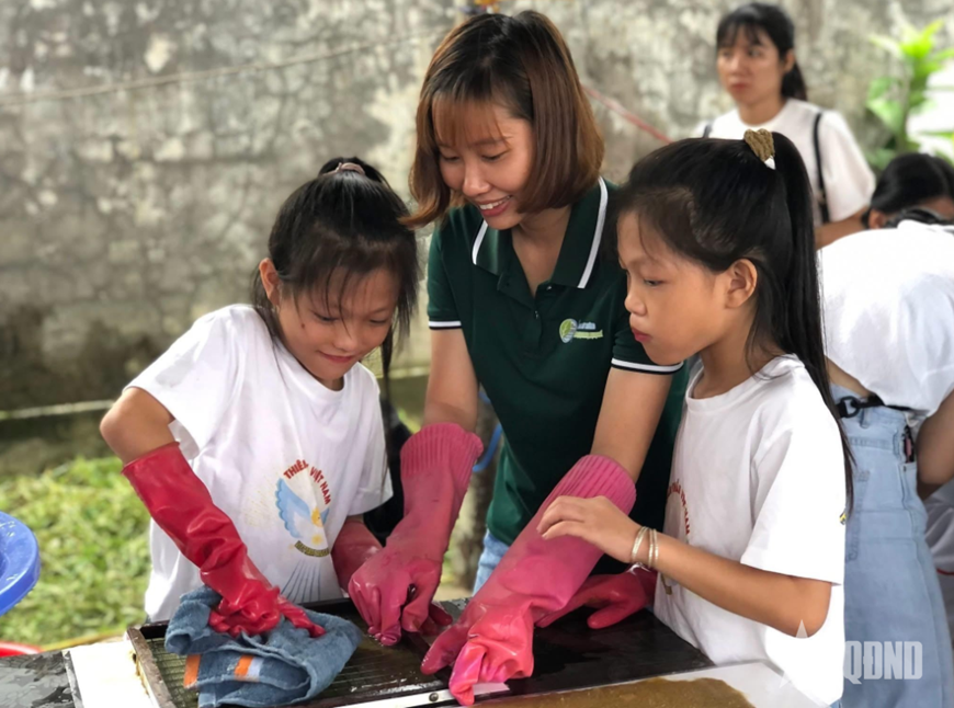 Người đi tìm vòng đời mới cho rơm