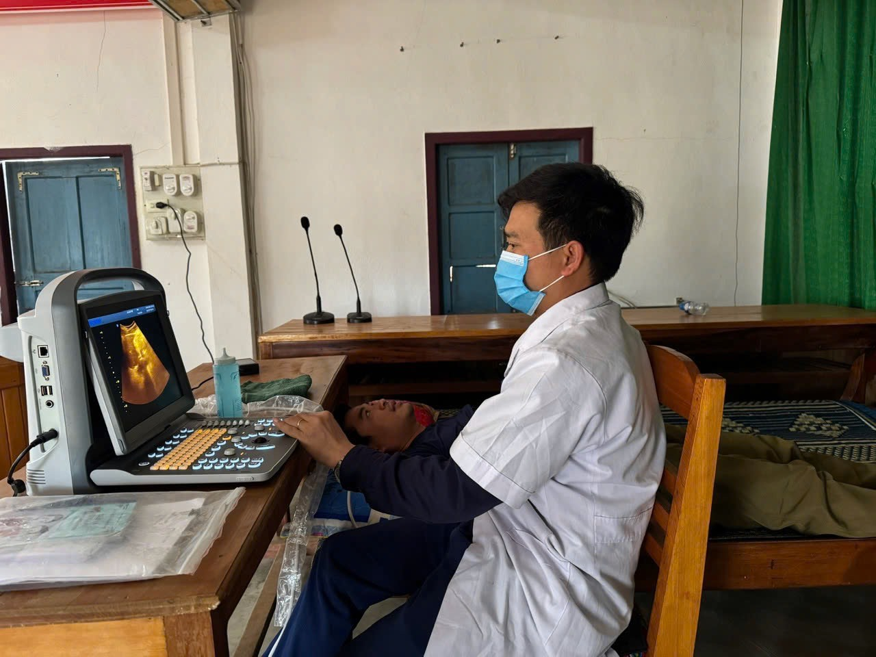 Nghĩa tình trên đất Triệu Voi