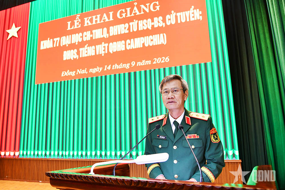 Trường Sĩ quan Lục quân 2 khai giảng năm học mới cho khóa 77