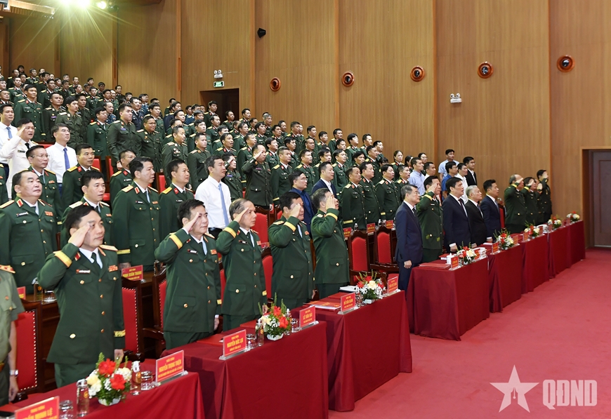 Thủ tướng L&ecirc; Minh Hưng dự khai giảng năm học mới tại Học viện Quốc ph&ograve;ng