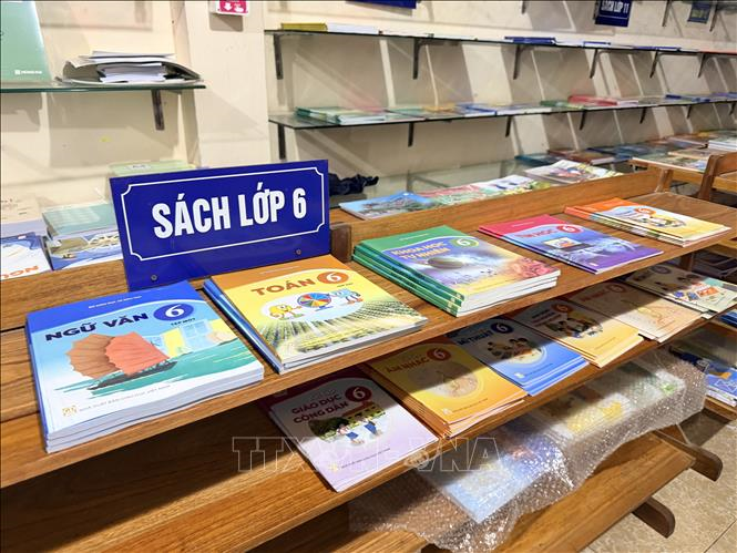 Bộ Giáo dục và Đào tạo nhận trách nhiệm vì để thiếu sách giáo khoa

