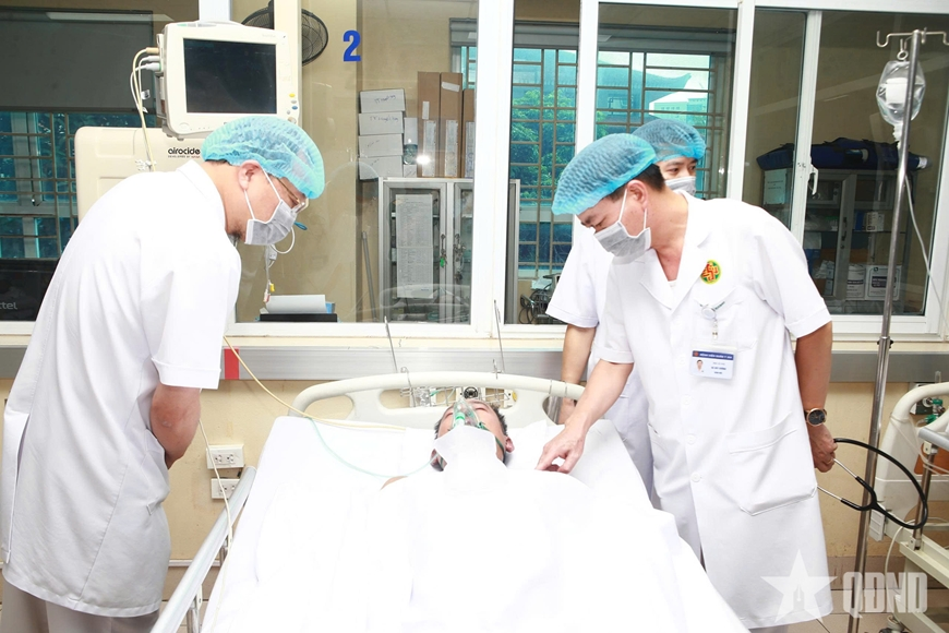 Bệnh viện Quân y 354 nỗ lực điều trị nạn nhân vụ cháy tại Thụy Khuê
