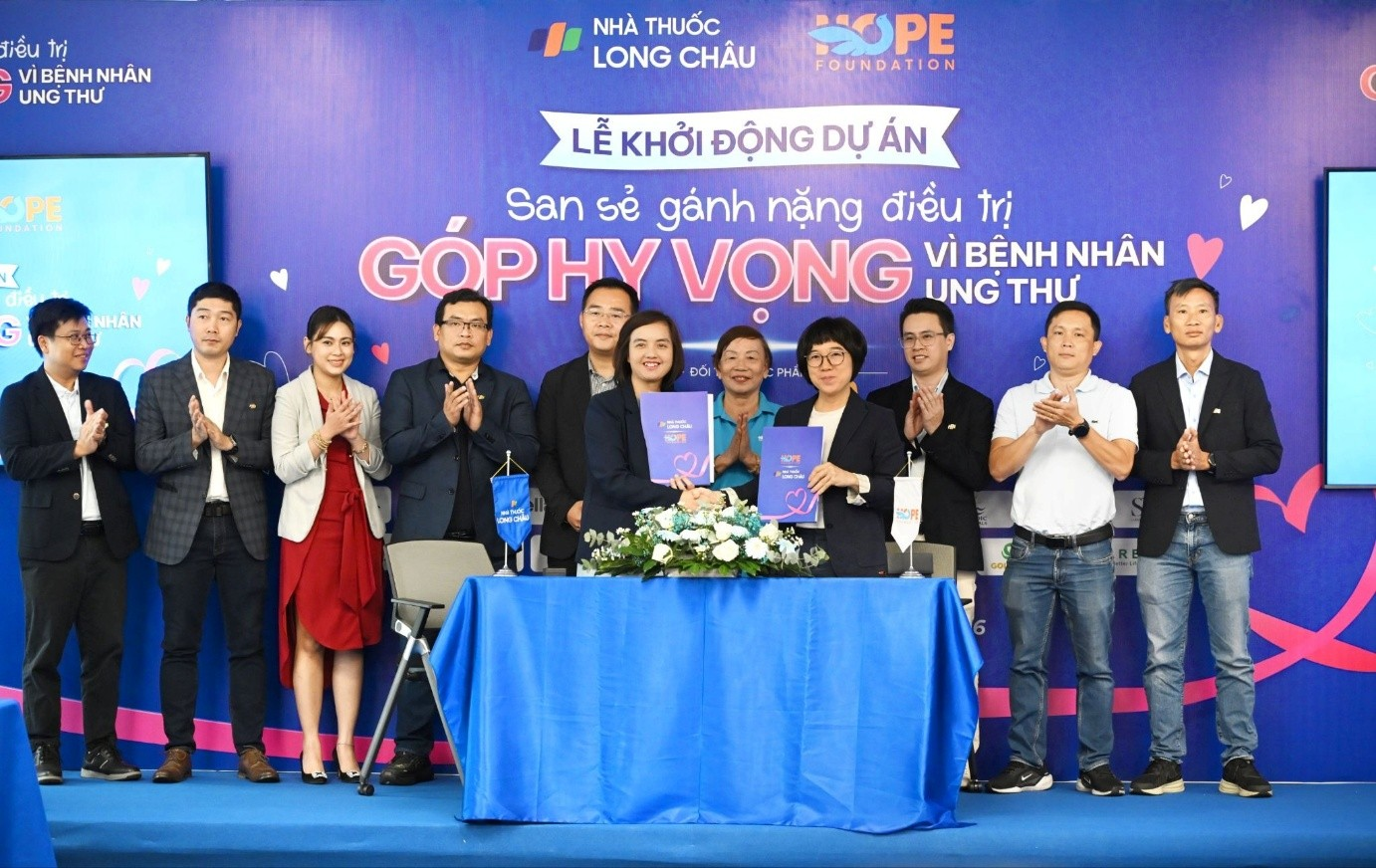 Hệ thống nhà thuốc và Tiêm chủng Long Châu chung tay san sẻ gánh nặng chi phí điều trị, tiếp thêm hy vọng cho bệnh nhân ung thư

