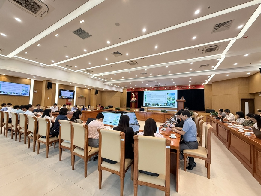 Từng bước hoàn thiện chính sách phát triển phương tiện giao thông xanh 