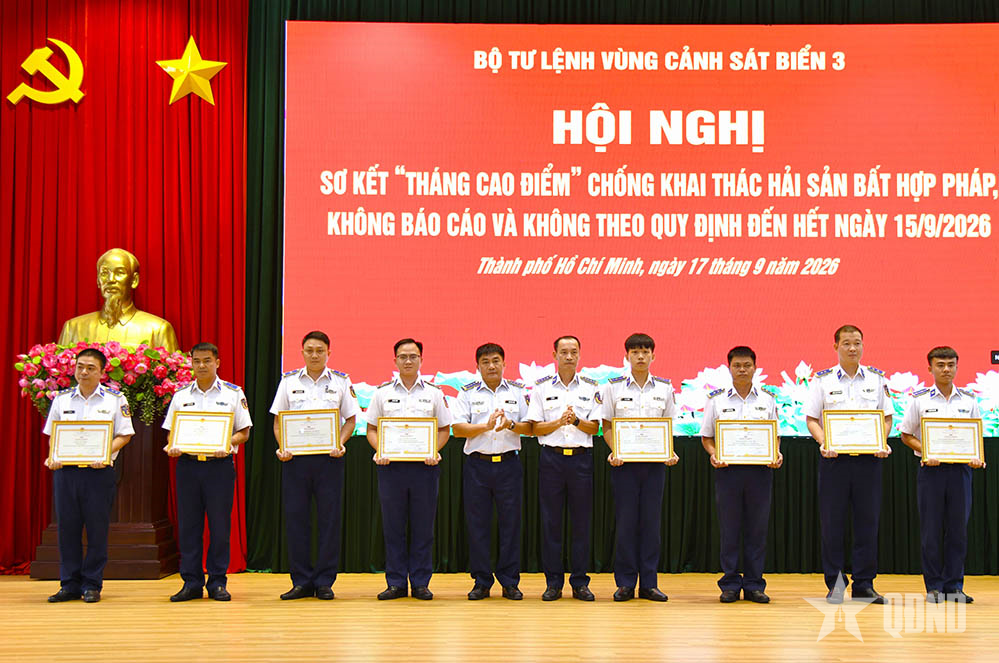 Vùng Cảnh sát biển 3 quyết liệt chống khai thác hải sản bất hợp pháp