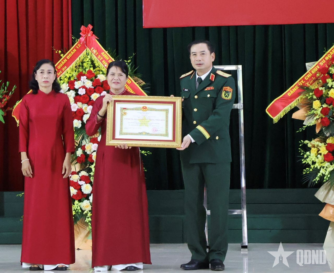 Truy tặng danh hiệu Anh hùng LLVT nhân dân đối với liệt sĩ Nguyễn Văn Dương