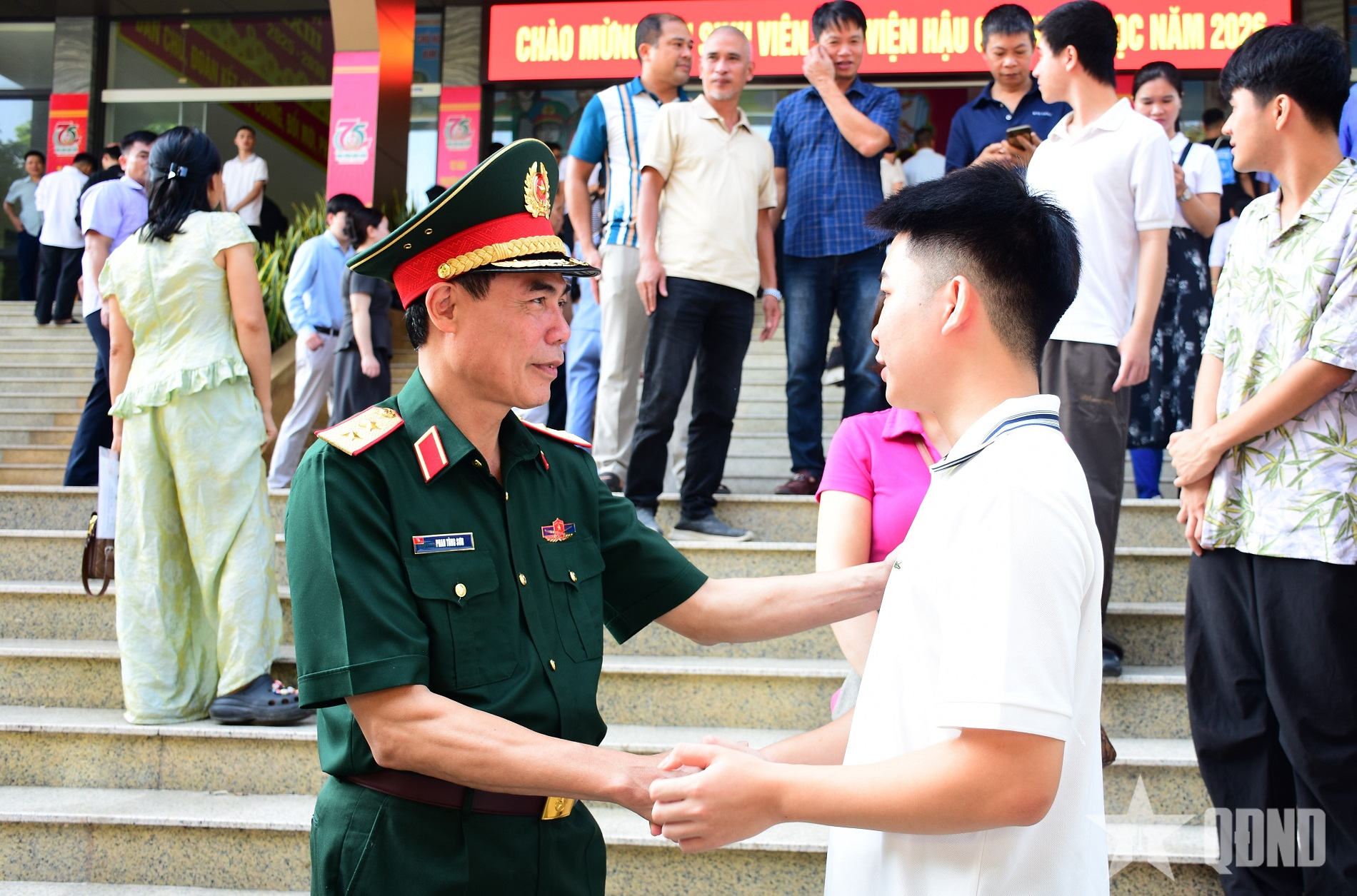 Học viện Hậu cần tiếp nhận 400 sinh viên hệ dân sự nhập học