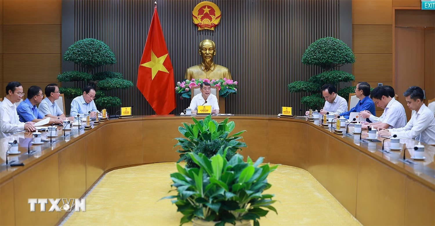 Thủ tướng Lê Minh Hưng: Cần quyết liệt giải quyết dứt điểm tình trạng thiếu sách giáo khoa