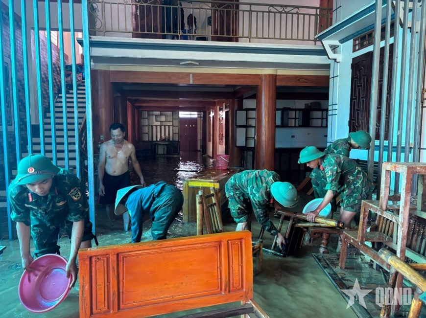 Nước rút đến đâu, bộ đội giúp dân đến đó