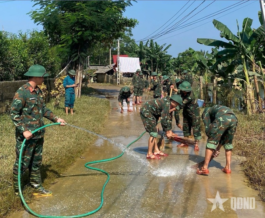 Nước rút đến đâu, bộ đội giúp dân đến đó