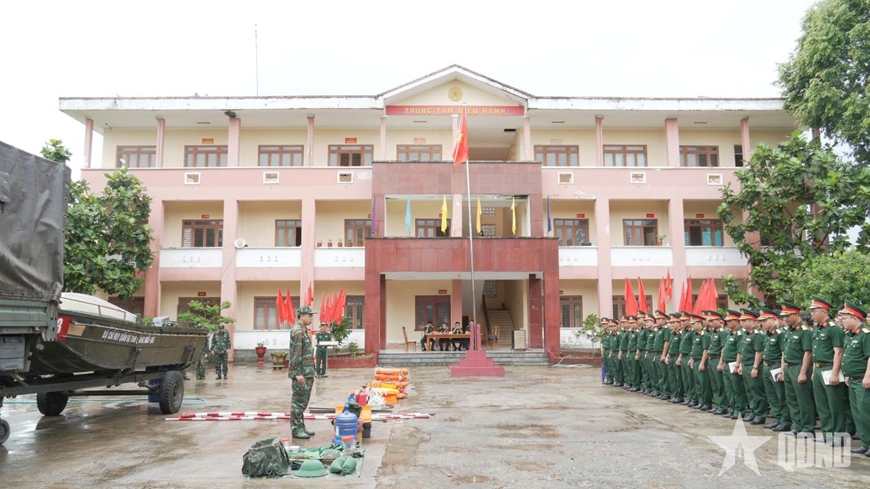 Lực lượng vũ trang Quảng Ngãi nâng cao năng lực ứng phó thiên tai, tìm kiếm cứu nạn