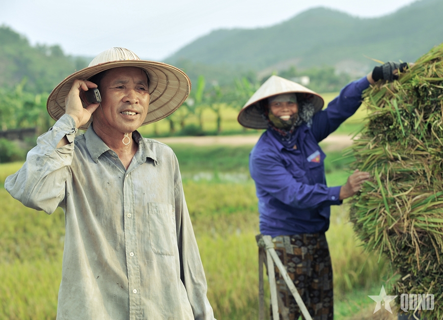Mạng 2G và hành trình phổ cập di động đến người dân